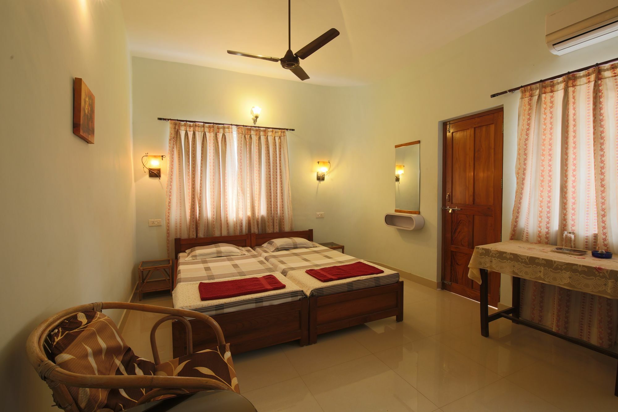 Sea Pearl Guesthouse Candolim Exterior photo